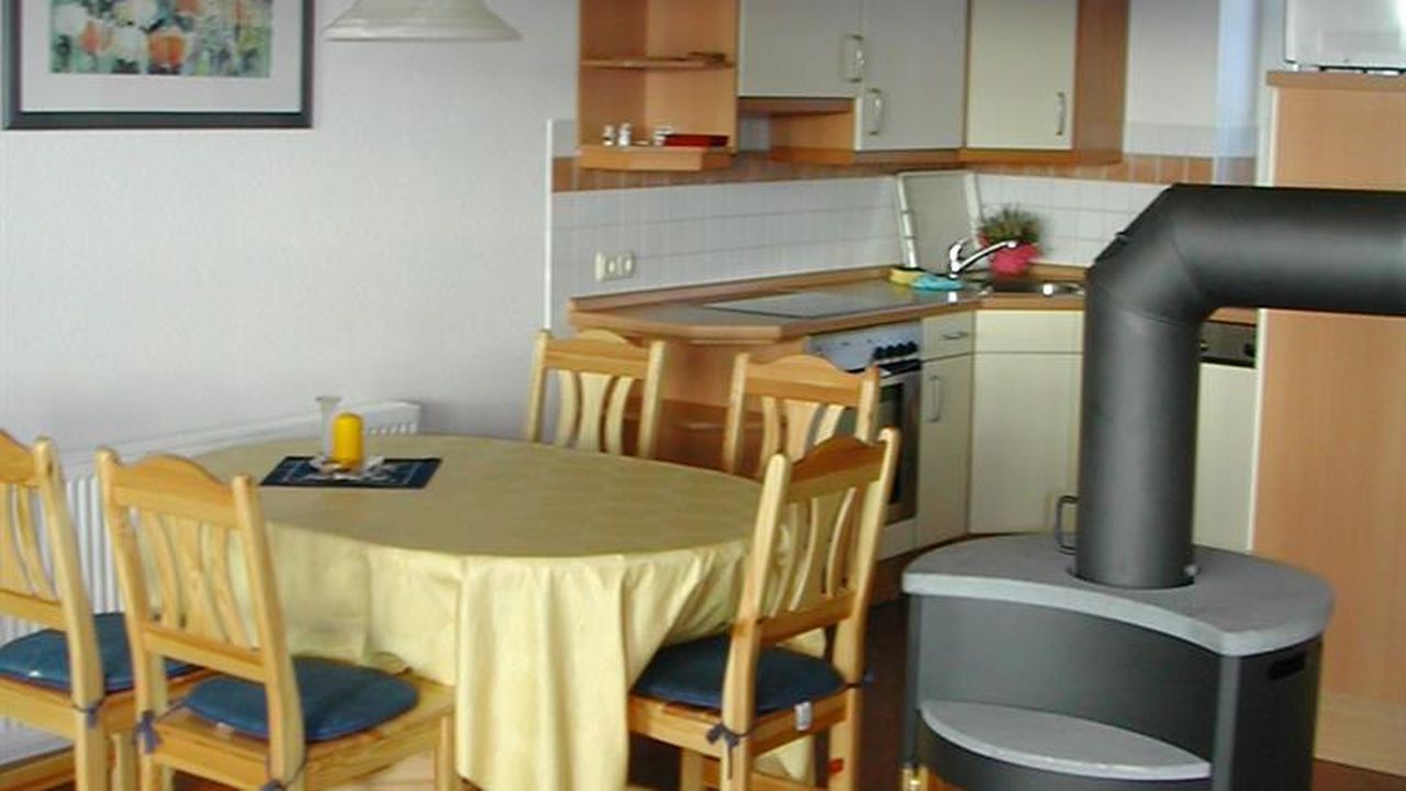 Essbereich mit Kamin Essbereich mit Kamin